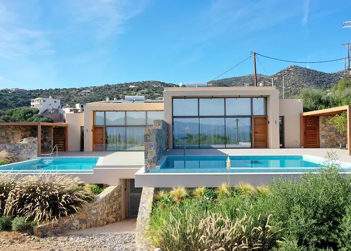 Mirabella Hills