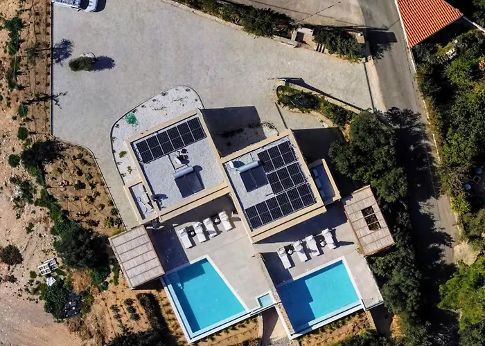 Mirabella Hills