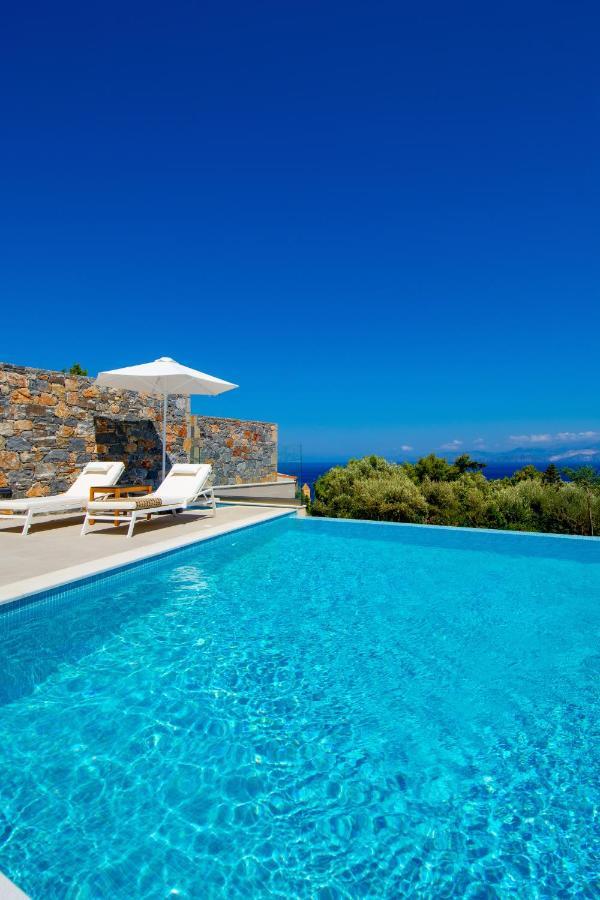 Mirabella Hills Villa *